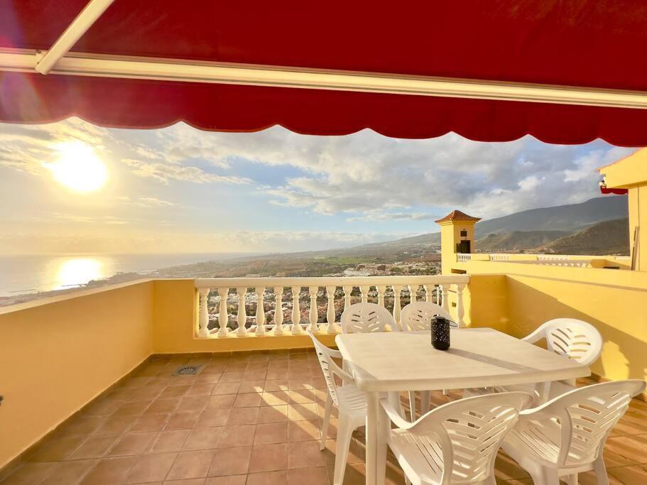 Апартаменты Penthouse With Ocean Views - Torviscas Адехе Экстерьер фото