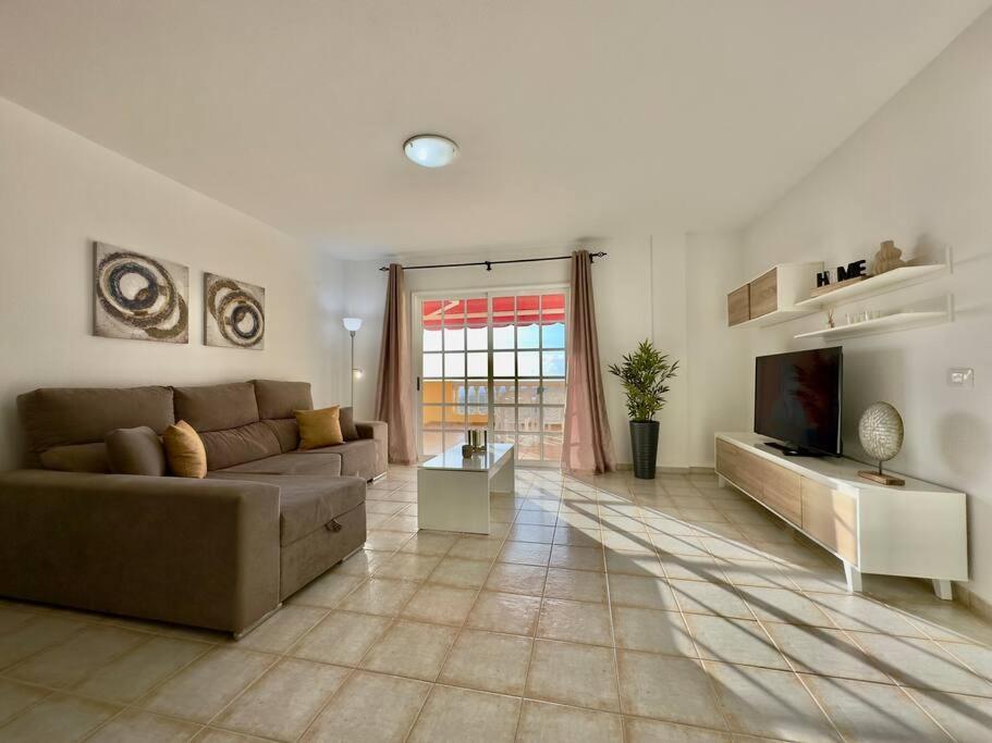 Апартаменты Penthouse With Ocean Views - Torviscas Адехе Экстерьер фото